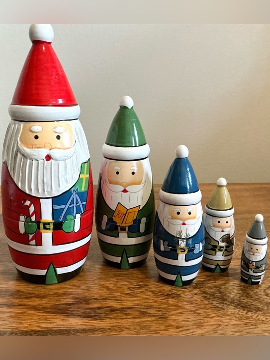 The Unbranded Brand Other - Set Of 5 Wooden Santa Claus Nesting Doll Figurine Set Holiday Decor Multicolor
